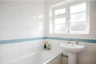 London economy smart single.  Vacation rental in London