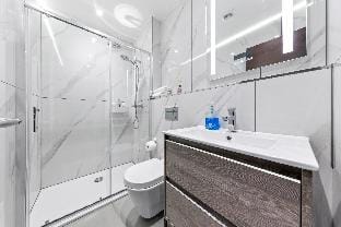 Serviced Studio Flat Golders Green near Hampstead Apartment in London Borough of Camden
