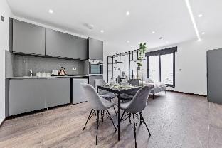 Luxury Studio Flat near Kings Cross Station London Apartment in London Borough of Camden