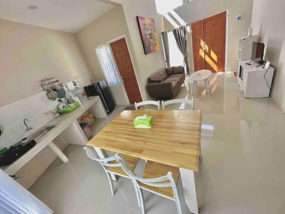 Batujai Residence House Vacation rental in West Praya