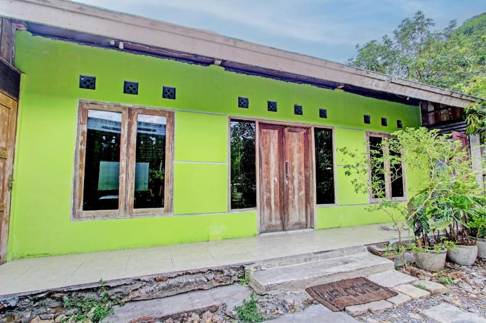 Hotel O Eyang Kostel Hotel in East Java