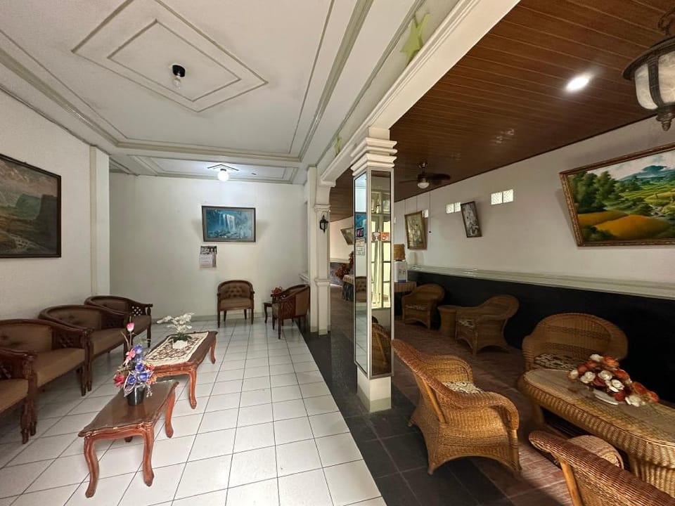 Capital O 93291 Bintang Hotel Hotel in Padang