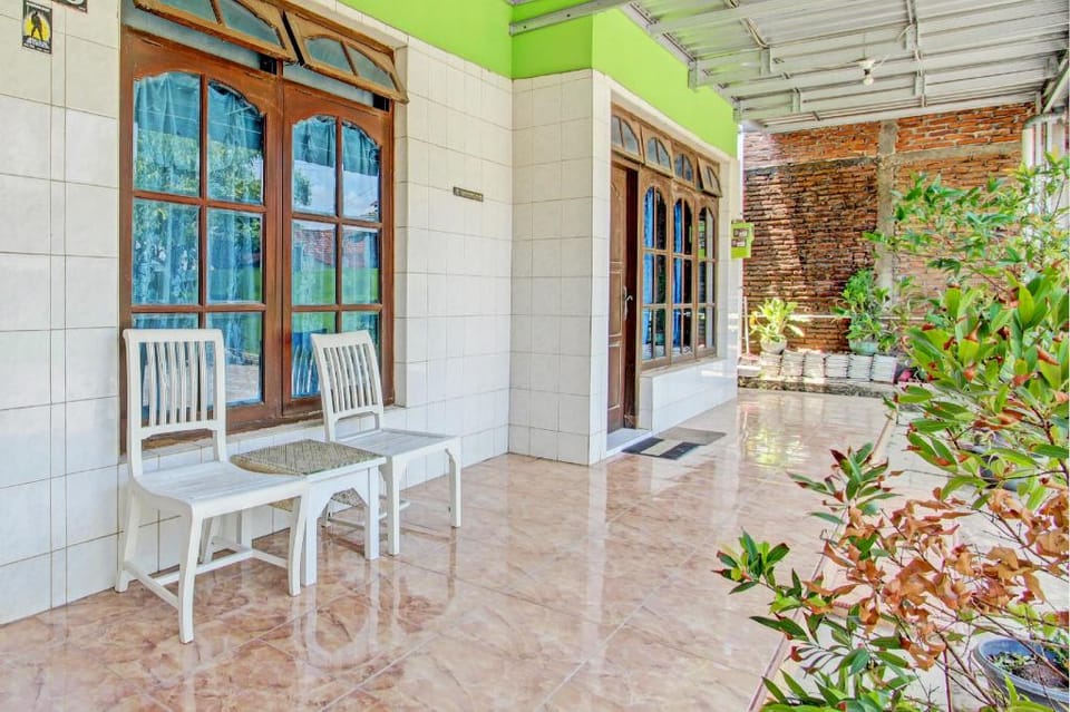 Hotel O Sengon Kostel Syariah Hotel in Indonesia