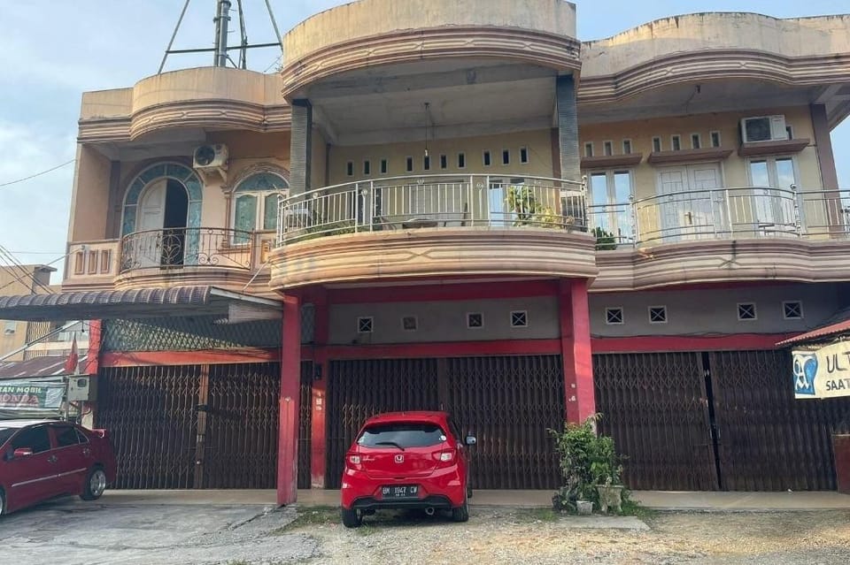 Hotel O Handisa Homestay SyariahNearKedai Kopi Atien Hotel in West Sumatra, Indonesia