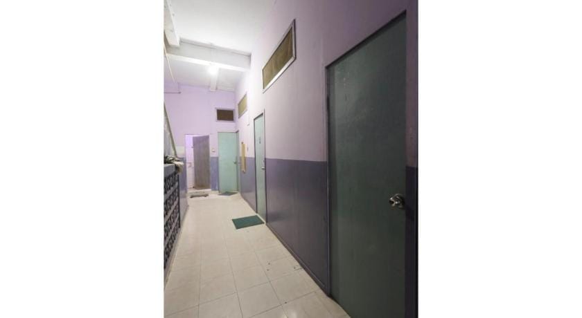 SPOT ON 93276 Fendi 2 Homestay SyariahNearPelabuhan Feri Batam Centre Hotel in Riau Islands, Indonesia