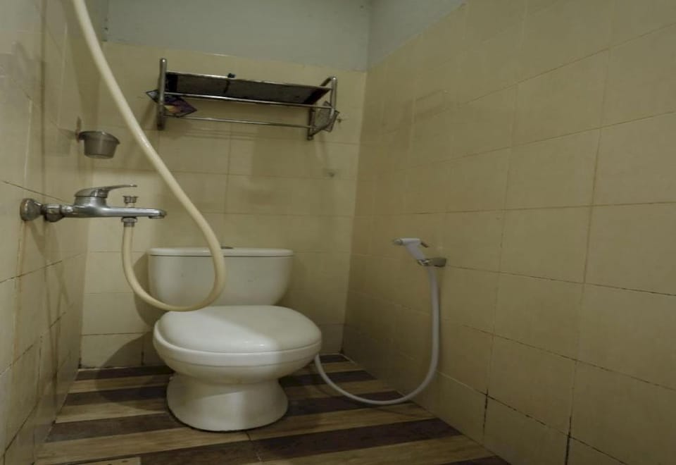 SPOT ON 93276 Fendi 2 Homestay SyariahNearPelabuhan Feri Batam Centre Hotel in Riau Islands, Indonesia