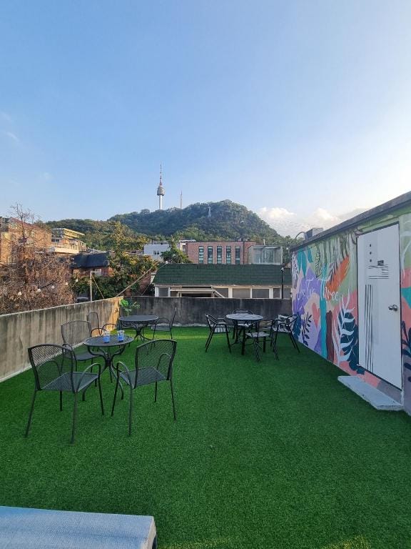 Space Guesthouse Bed and Breakfast in Seoul