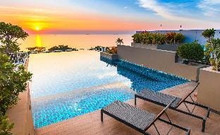 The Blu X bangsaen family grand Suite 41 sq.m Apartment in Chon Buri Changwat