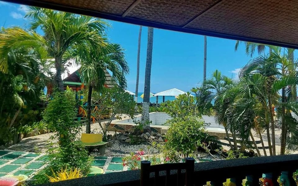 Bluewater Beach Resort Villa in Puerto Princesa