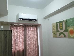 2-Bedroom Condo. Near Airport. Netflix And Wi-fi. Apartment in Las Pinas