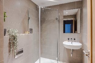 Sweet Dreams - Farringdon - by Frankie Says Apartment in London Borough of Islington