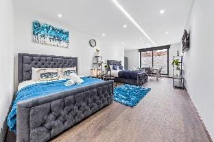 Modern Spacious Sleeps 4 Studio Golders Green Apartment in London Borough of Camden