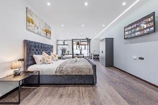 Luxury Sleeps 4 Studio Flat Apartment in London Borough of Camden