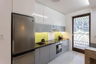 Golden Apartments - Rondo Daszynskiego-Siedm 1  Apartment in Warsaw