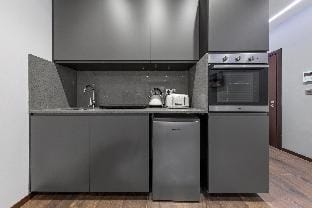 Huge Cosy Studio Family Sleeps 4 North West London Apartment in London Borough of Camden
