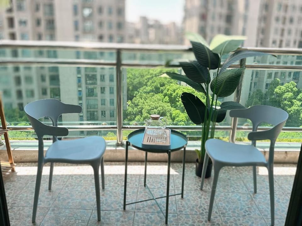 S 5mins SNIEC | ,15mins Bund Lujiazui Apartment in Shanghai
