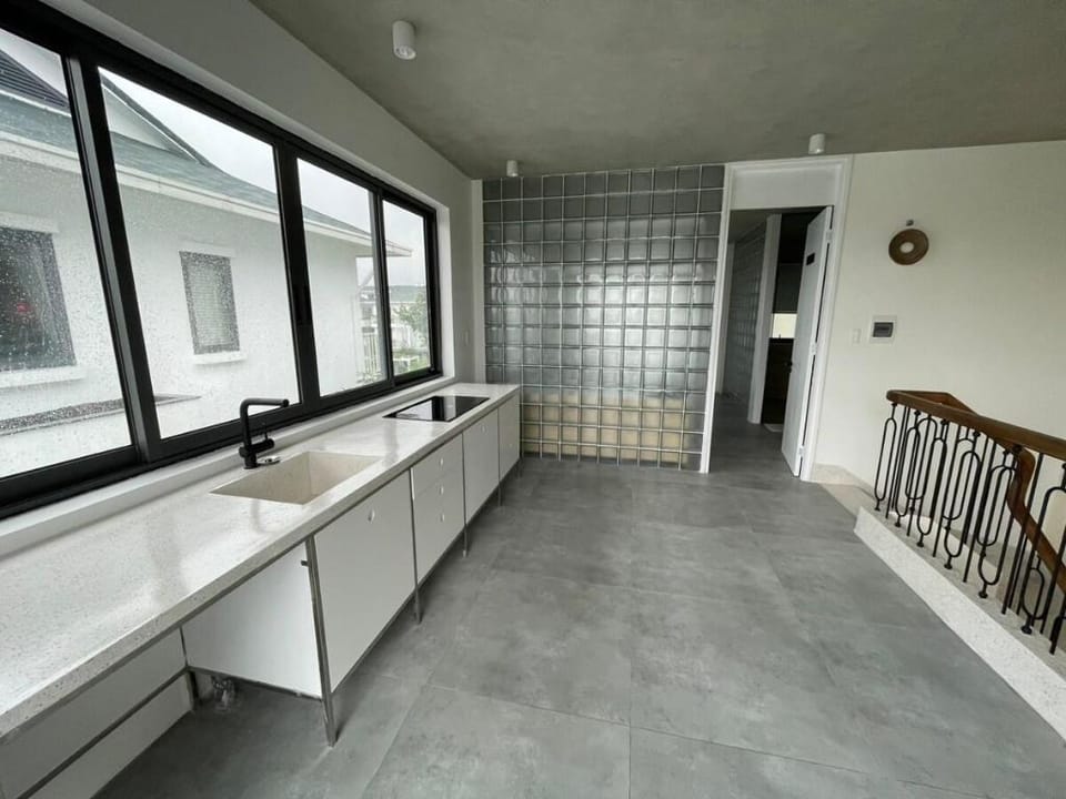 BeLam in Hue Villa in Laos
