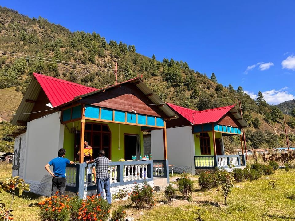 Encamp Phuntso Stay, Sangti Valley Vacation rental in India