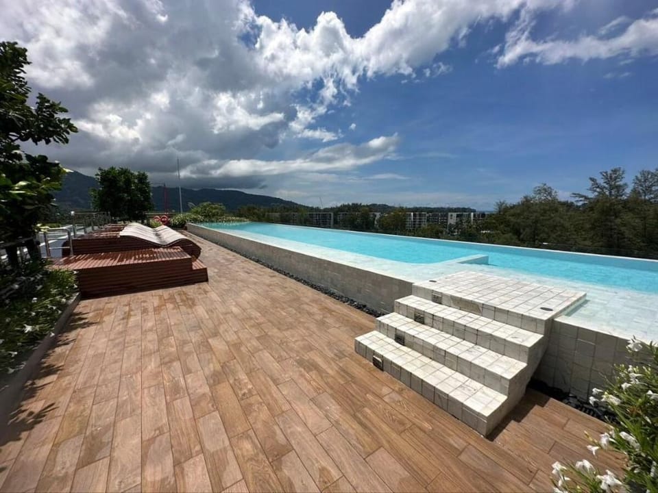 Garden view 2-bedroom Apartments in Skypark Laguna Apartment in Choeng Thale