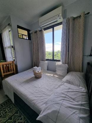 Las Fallas Staycation near EK Vacation rental in Santa Rosa