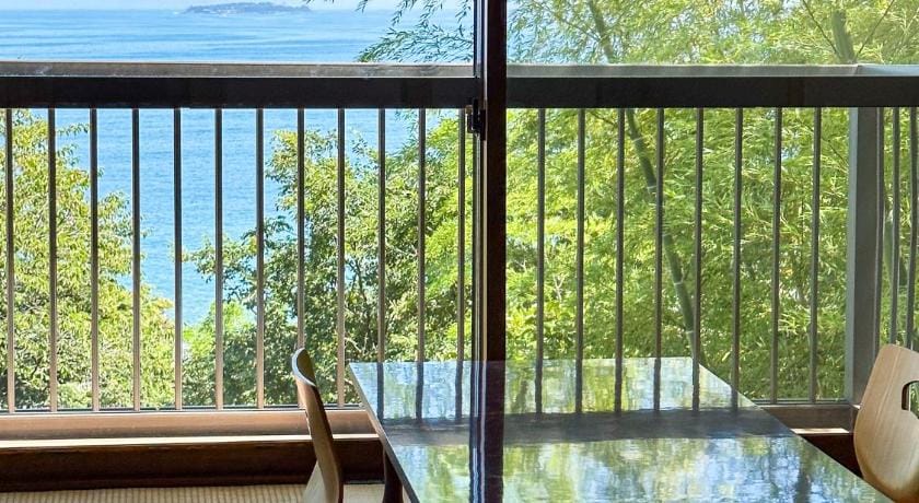 123MUSIC (Izusan Music) Bed and Breakfast in Shizuoka Prefecture