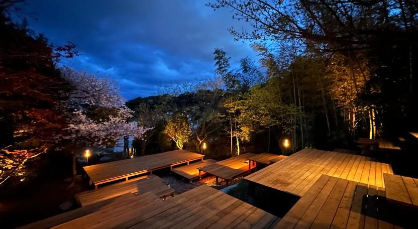 123MUSIC (Izusan Music) Bed and Breakfast in Shizuoka Prefecture