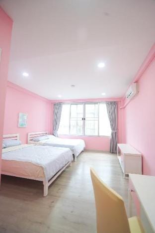 So-K Homey: 2nd Floor (Pink No.2)/3 min from MRT  Apartment in Bangkok