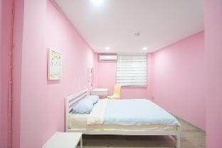 So-K Homey:2nd Floor (Pink No.3) /3 min from MRT  Apartment in Bangkok