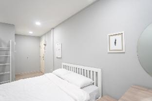 So-K Homey: 4th Floor (Grey No.3)/3 min from MRT  Apartment in Bangkok