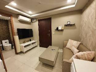 Arcadia Beach Resort - 1 Bed Pool View Apartment in Pattaya City