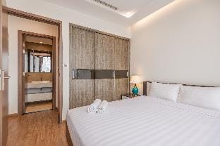 Harmony Cozy Vinhomes Metropolis Apartment in Hanoi