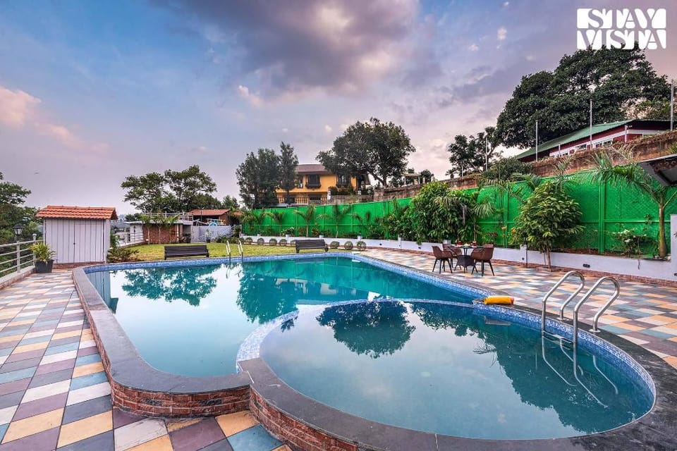 StayVista at Sula Wada - The Legacy Villa in Maharashtra
