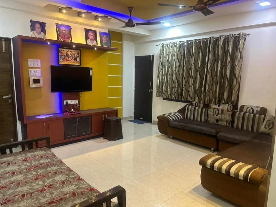 Maxx 2BHK Fully Furnished Flat Nagpur Apartment in Maharashtra