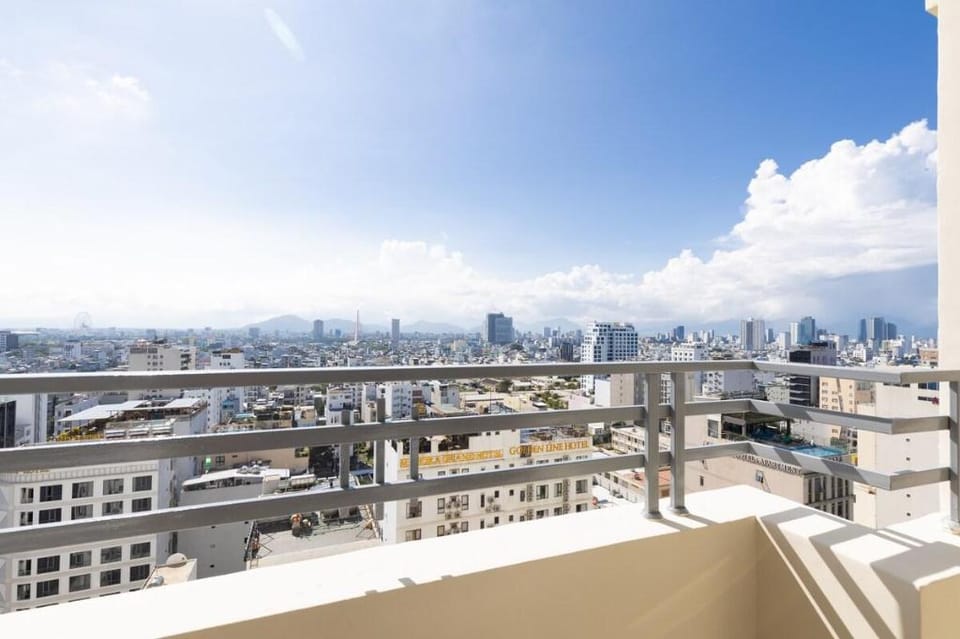 Super location/to My Khe beach 1'/Walking St/2BR Vacation rental in Da Nang