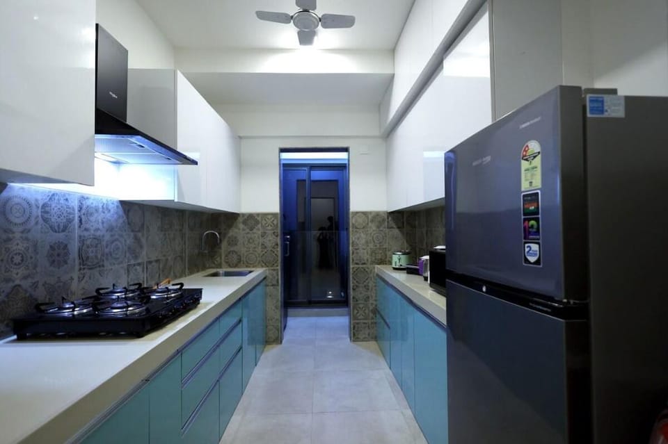 Plush 3 bedroom Nr Hiranandani Hospital Powai  Apartment in Mumbai