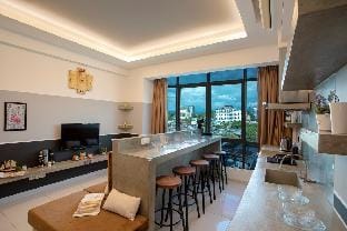 Corner Unit 12pax 4Br  2Parkings Apartment in Kota Kinabalu