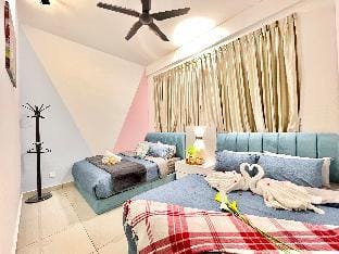 Encore Malacca 2B2B City & Sea View|TV Box |Wi-Fi Apartment in Malacca