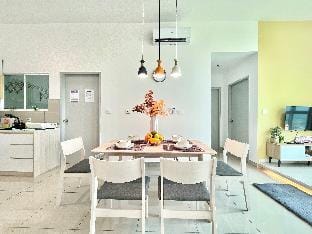 Encore Malacca 2B2B City & Sea View|TV Box |Wi-Fi Apartment in Malacca