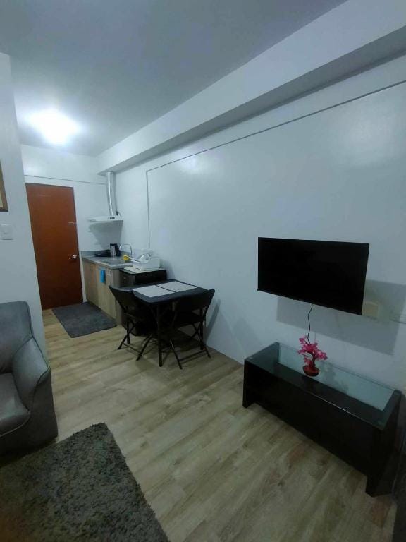 Hellar Condo rentals Apartment in Bacolod