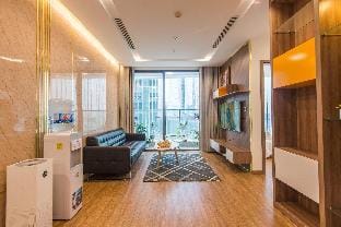 TwoBedroom Vinhomes Metropolis Balcony Apartment in Hanoi