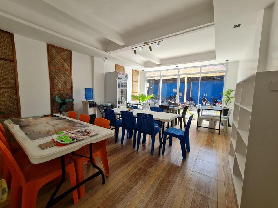 Hotel Pressie by SMS Hospitality Bed and Breakfast in Panglao