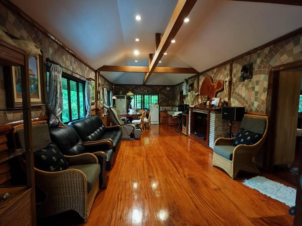 Baanrimnam Nakornchaisri Pool & Riverside Villa in Thailand