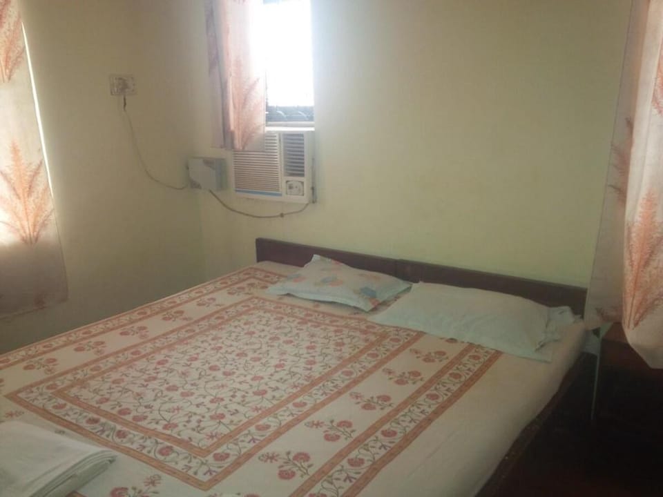 1 bhk wi-fi, inverter, parking nr Baga Beach Goa Vacation rental in Baga