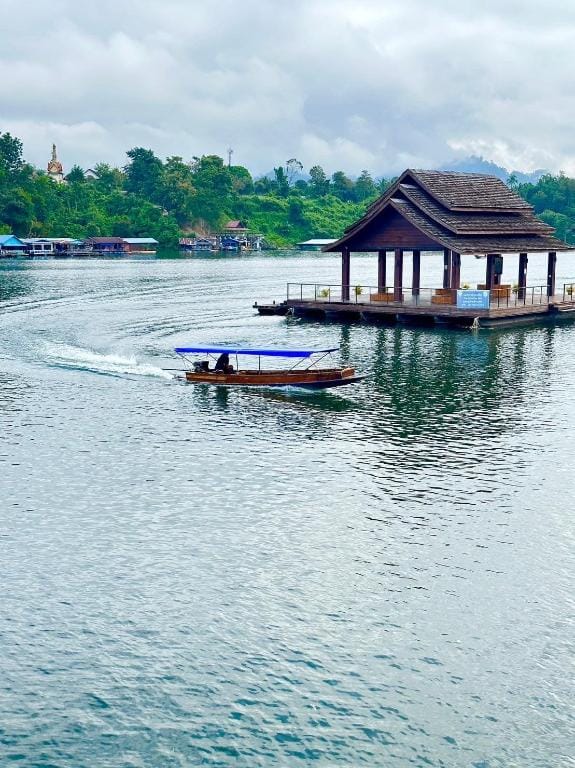 Mueang Mon at Sangkhlaburi Villa in Thailand