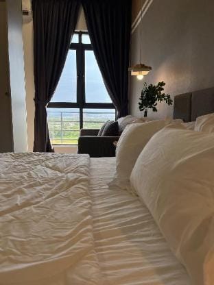 Dellas Homestay Studio unit Airport with seaview Apartment in Kota Kinabalu