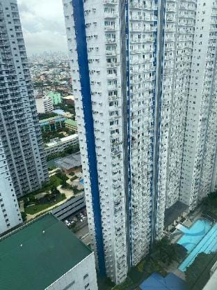 Grass Residences Tower 3 11th Floor with Balcony Vacation rental in Quezon City
