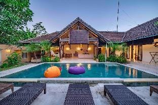 Villa Theo Balangan Villa in Bali