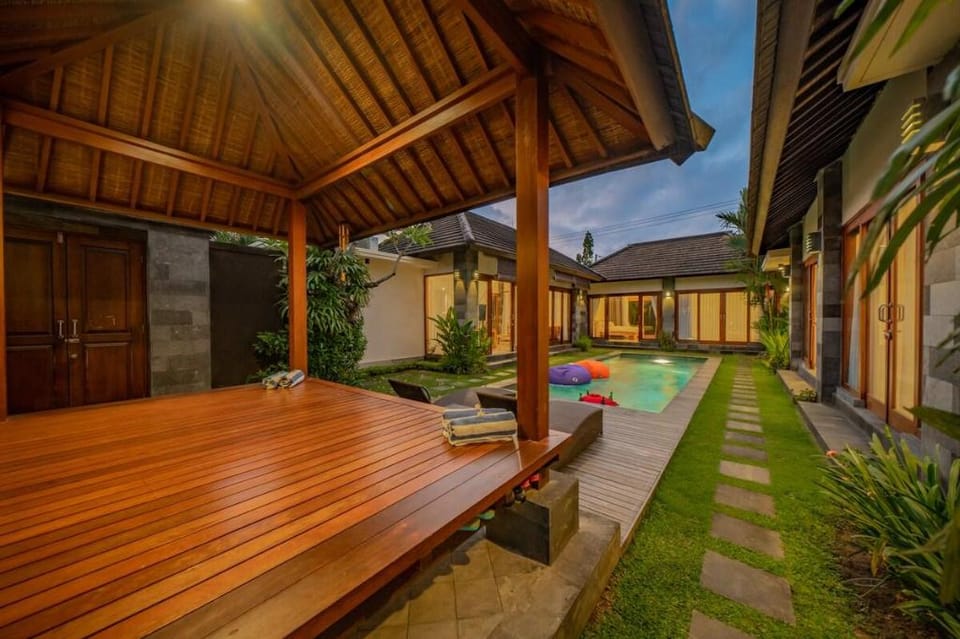 Puri Pandawa Resort - Villa Yudistira Villa in North Kuta