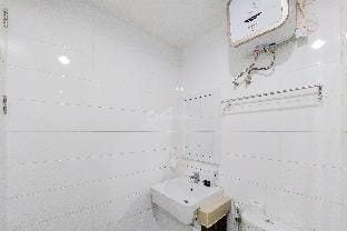 Comfort Stay 1BR at Tuscany Residences By Travelio Apartment in Jakarta