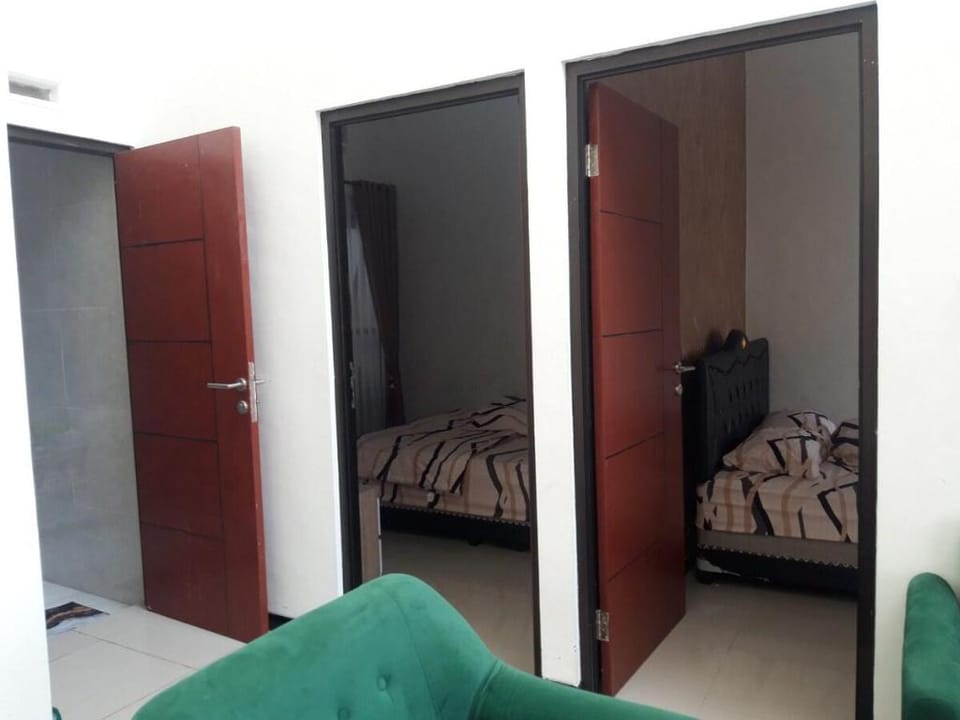 Koral Guesthouse Vacation rental in East Java